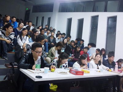 促進(jìn)跨文化理解與校園融合——重慶移通學(xué)院文化交流活動(dòng)策劃方案